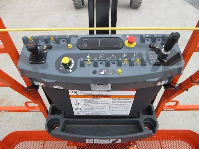 2025 JLG EC600SJ-8