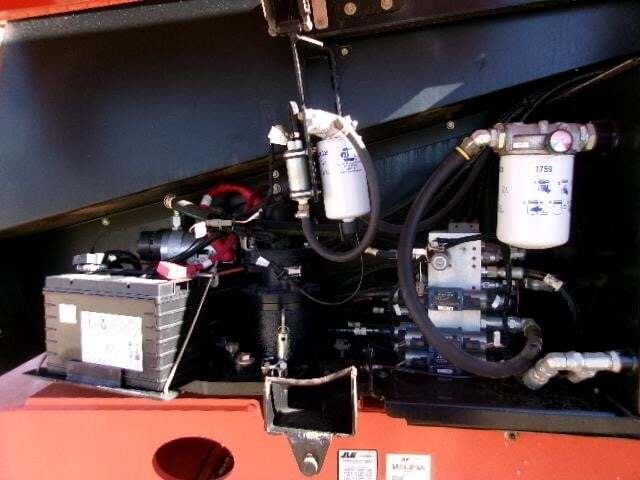 2017 JLG 600S-18