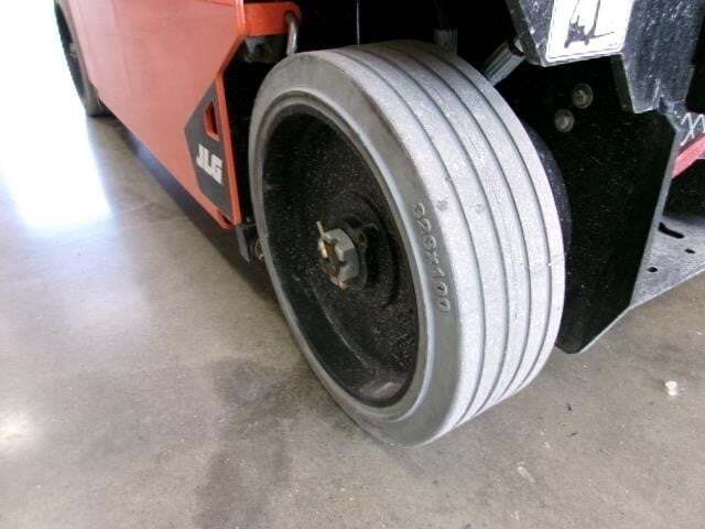 2025 JLG R1932-9