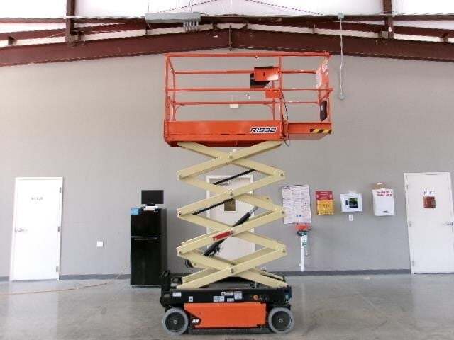 2025 JLG R1932-23