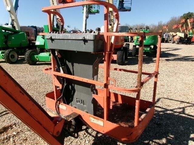 2015 JLG E450AJ-14