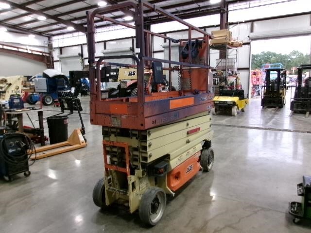 2019 JLG 2632ES-3