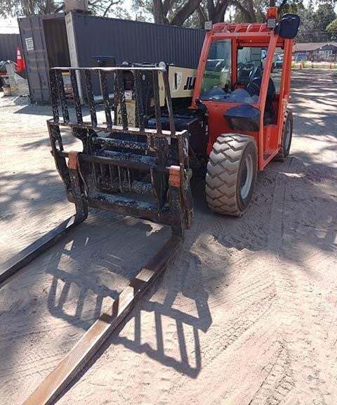 2017 JLG G5-18A