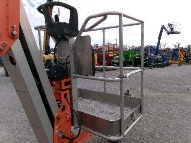 2018 JLG T500J-19