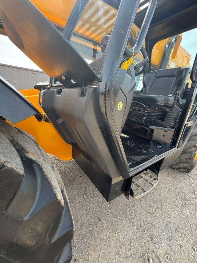 2017 JCB 510-56-17