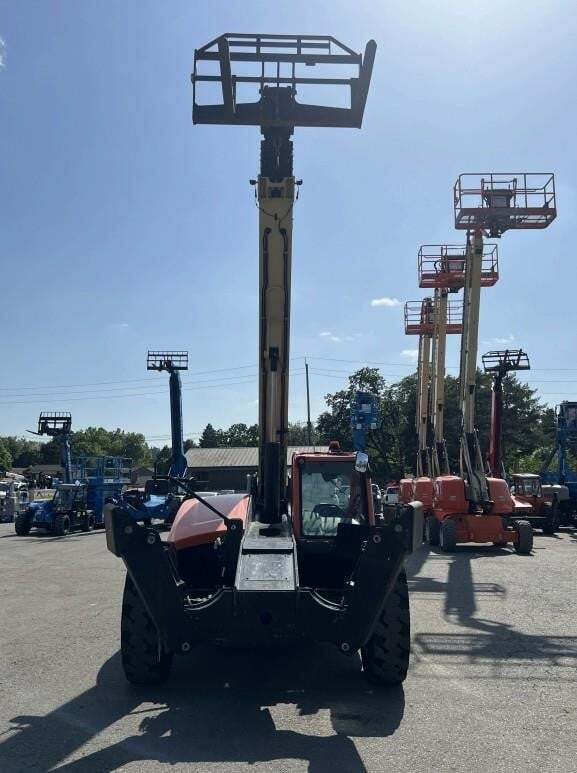 2020 JLG 1055-7