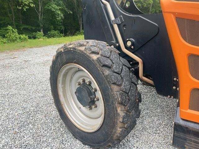 2018 JLG 742-11