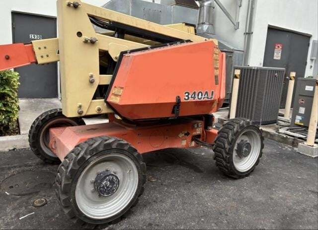 2018 JLG 340AJ-2