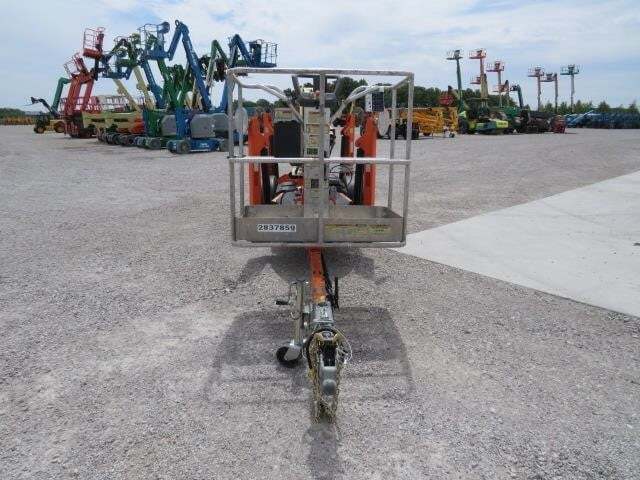 2023 JLG T350-16