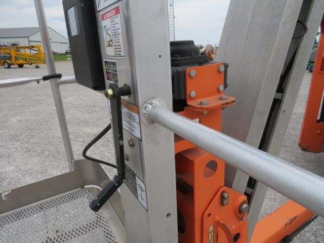 2019 JLG T500J-17
