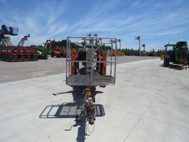 2019 JLG T350-3