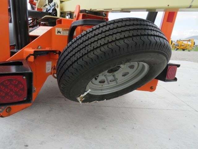 2019 JLG T350-10