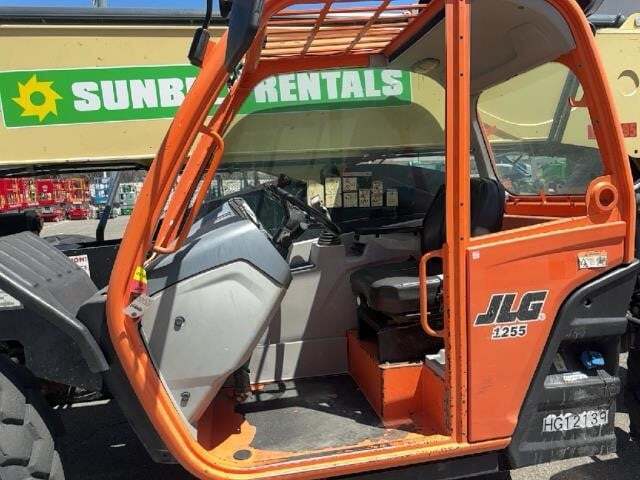 2016 JLG 1255-18