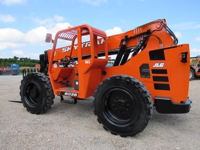 2017 SkyTrak 6036-8