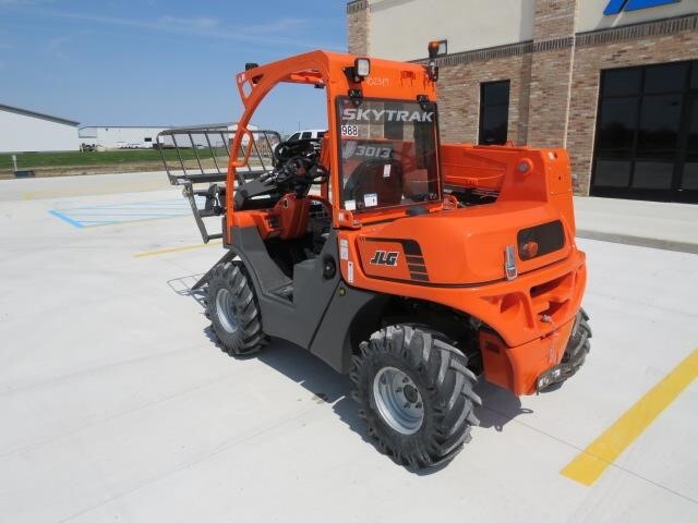 2026 SkyTrak 3013-8