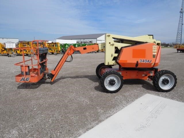 2018 JLG 340AJ