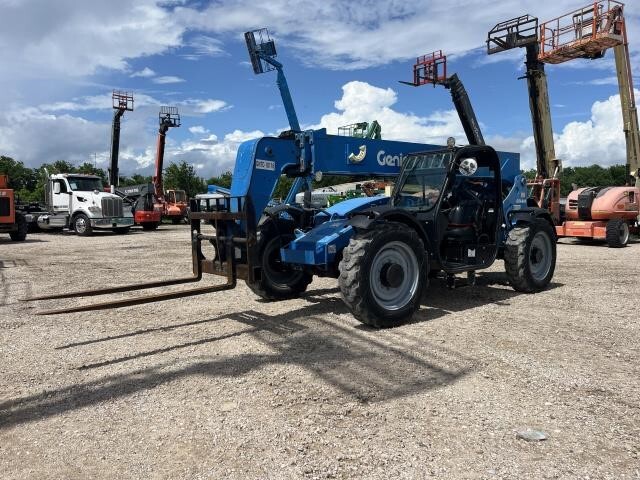 2018 Genie GTH 844