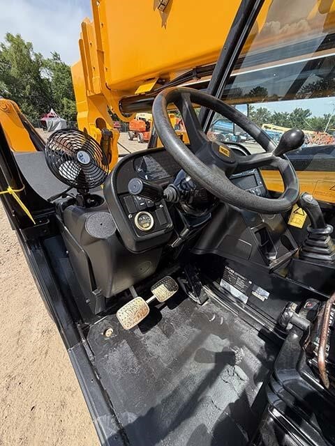 2019 JCB 512-56-27