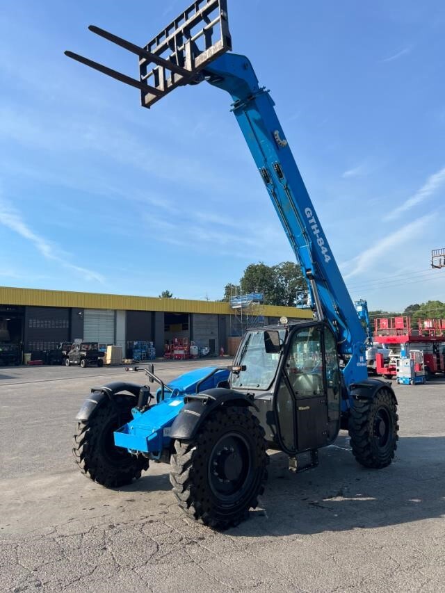 2018 Genie GTH 844