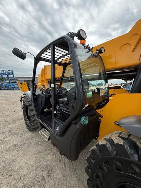 2022 JCB 510-56-43