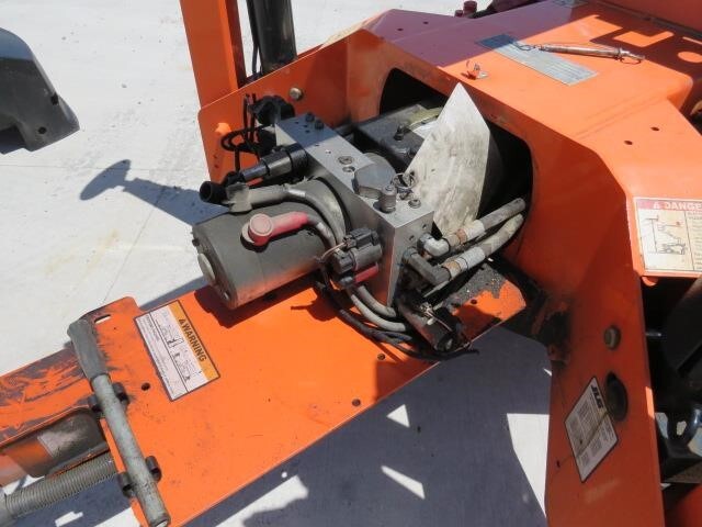 2019 JLG T350-15