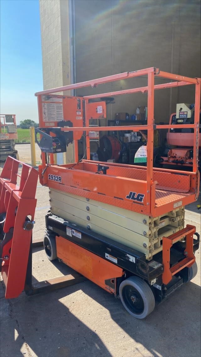 2020 JLG 1932R-2