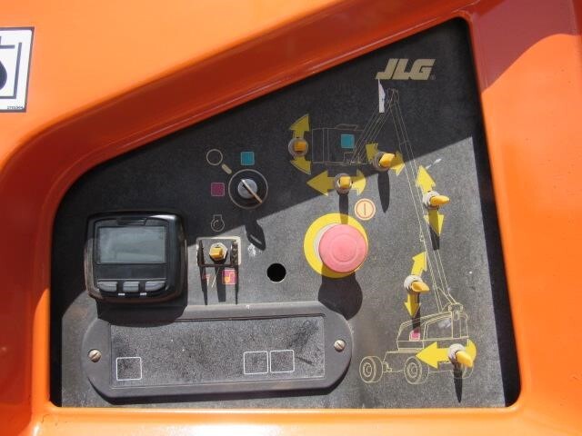 2016 JLG 460SJ-23