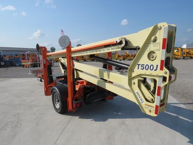 2019 JLG T500J-8