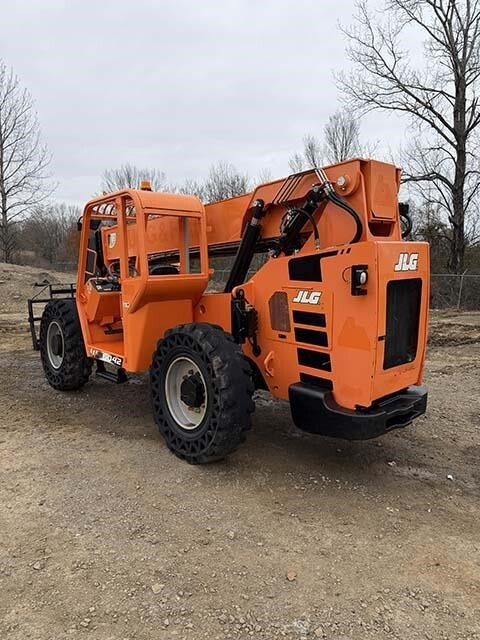2017 SkyTrak 6042-8