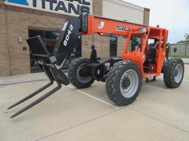2026 SkyTrak 8042