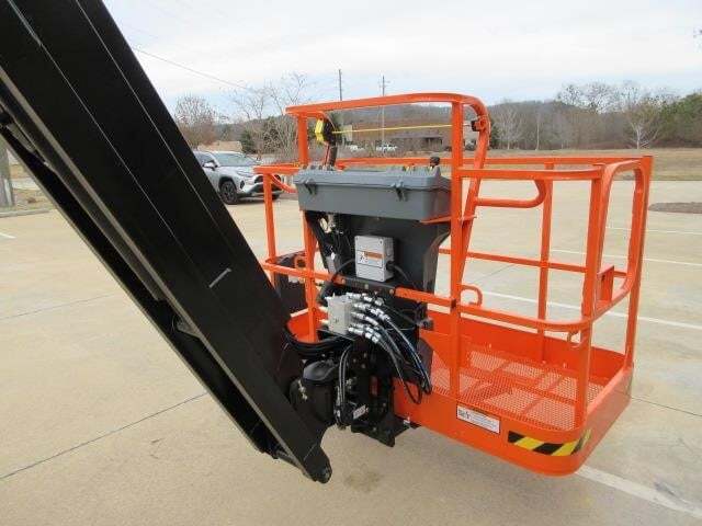 2026 JLG 600AJ-8