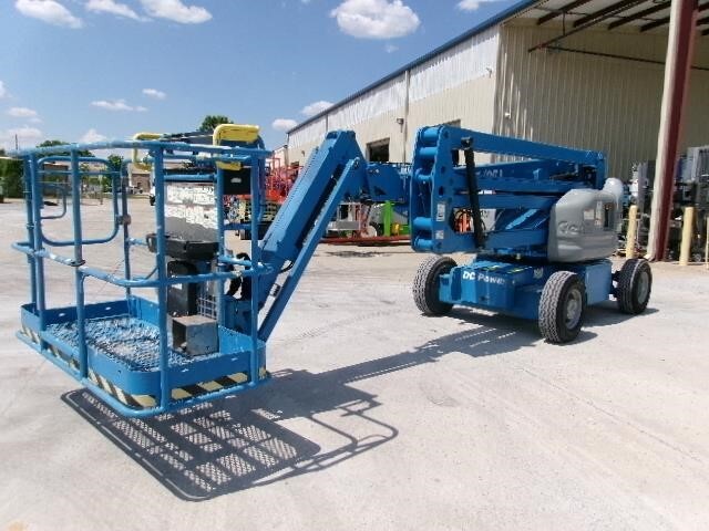 2022 Genie Z-45/25J DC
