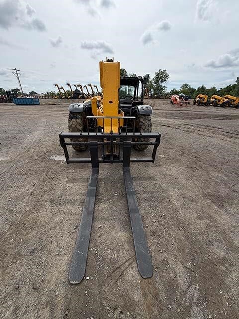 2019 JCB 509-42-8