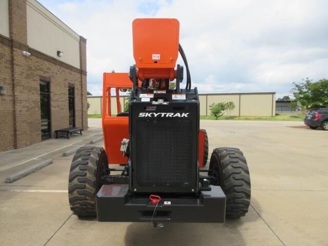 2026 SkyTrak 6042-7