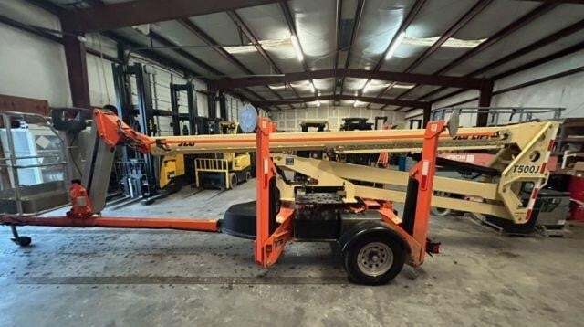 2021 JLG T500J