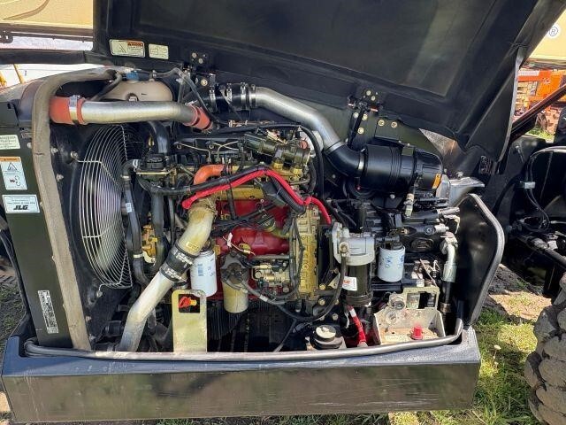 2018 JLG 943-9