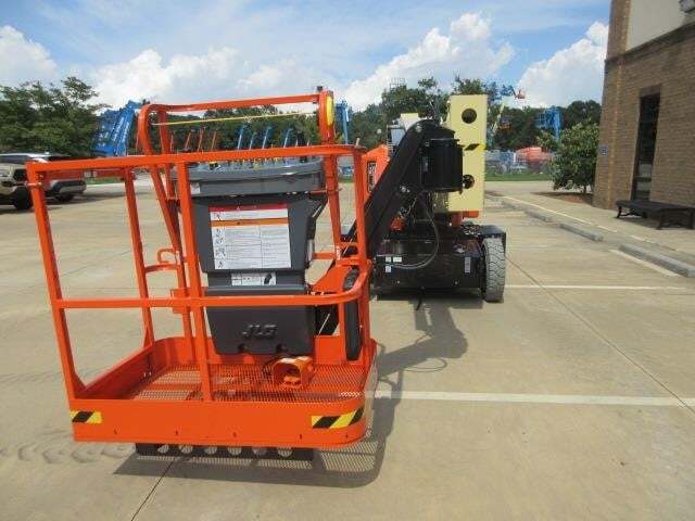 2026 JLG E400AJPN-24