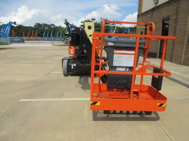 2026 JLG E400AJPN-25