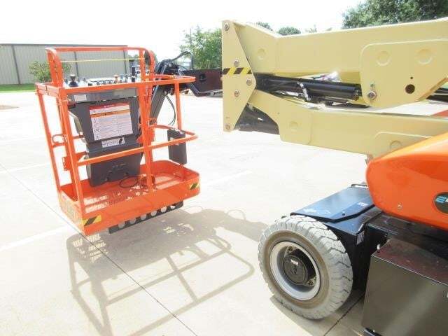 2026 JLG E400AJPN-28