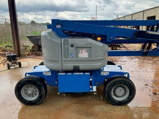2022 Genie Z-45/25J DC-2