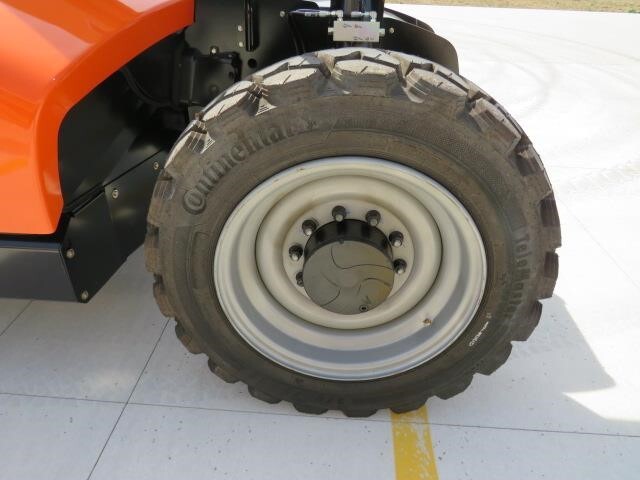 2026 JLG 943-16