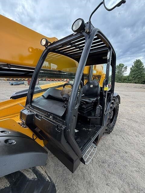 2022 JCB 510-56-39