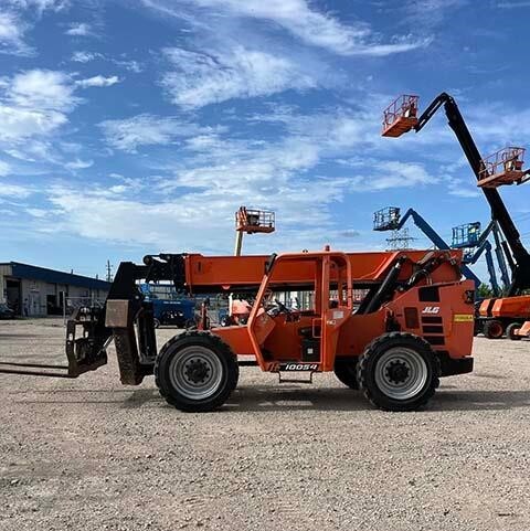 2017 SkyTrak 10054