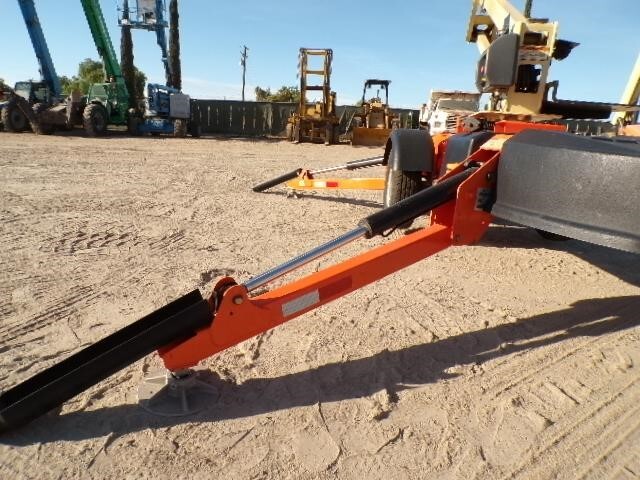 2019 JLG T350-21