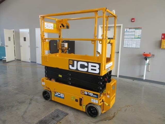 2025 JCB S1932E-3