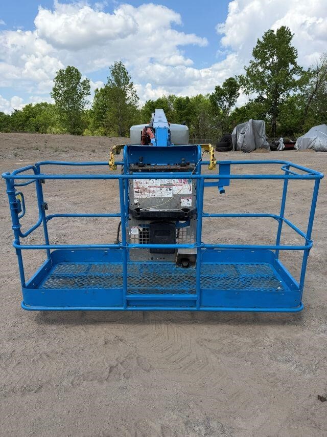 2018 Genie S-85XC-36