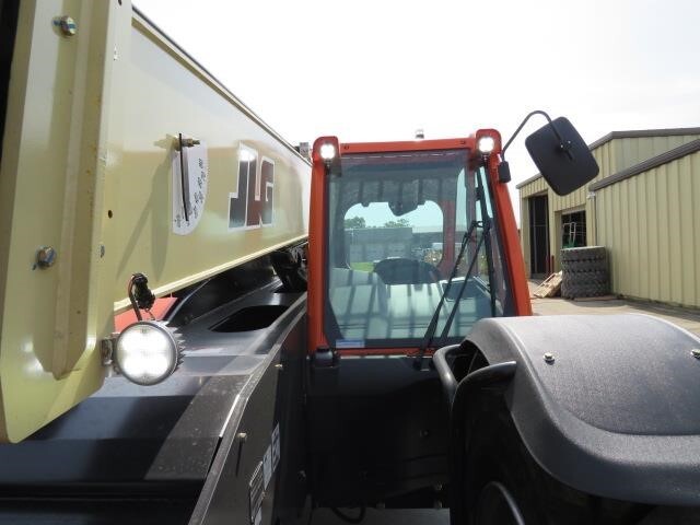 2025 JLG 1043-24