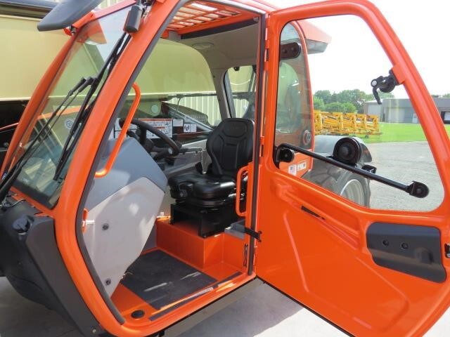 2025 JLG 1043-26