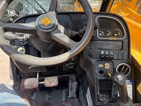 2017 JCB 507-42-11