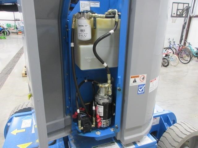 2025 Genie Z-30/20N RJ-16